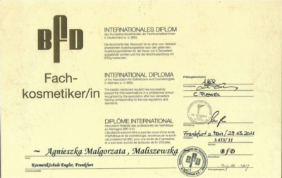 Fachkosmetikerin
